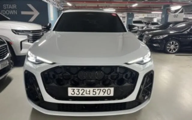 인천외제중고차시세 Q5 (80A) 스포트백 40 TFSI 콰트로 S-라인 매물 사진 3 - 2025/10 1,586km